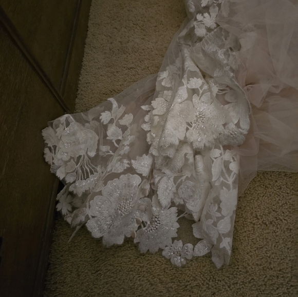 Allure Bridals Cream and White Wedding Dress - Picture 8 of 8